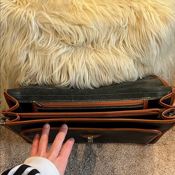 Dooney & Bourke Navy and Tan Pebble Leather Laptop / Briefcase - Picture 7 of 16